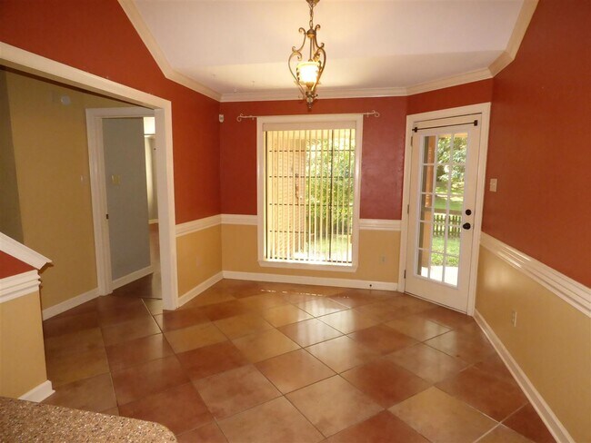 Foto del edificio - 6400 Ricks Field Cove