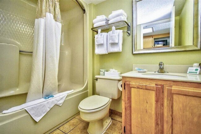 Foto del edificio - 2311 S Ocean Blvd