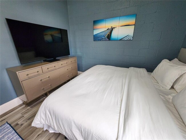 Building Photo - 17102 Heartwood Loop