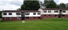 Primary Photo - Oak Leaf Garden Apartments
