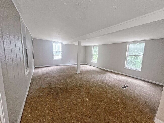 Foto del edificio - 3450 Kingswood Run