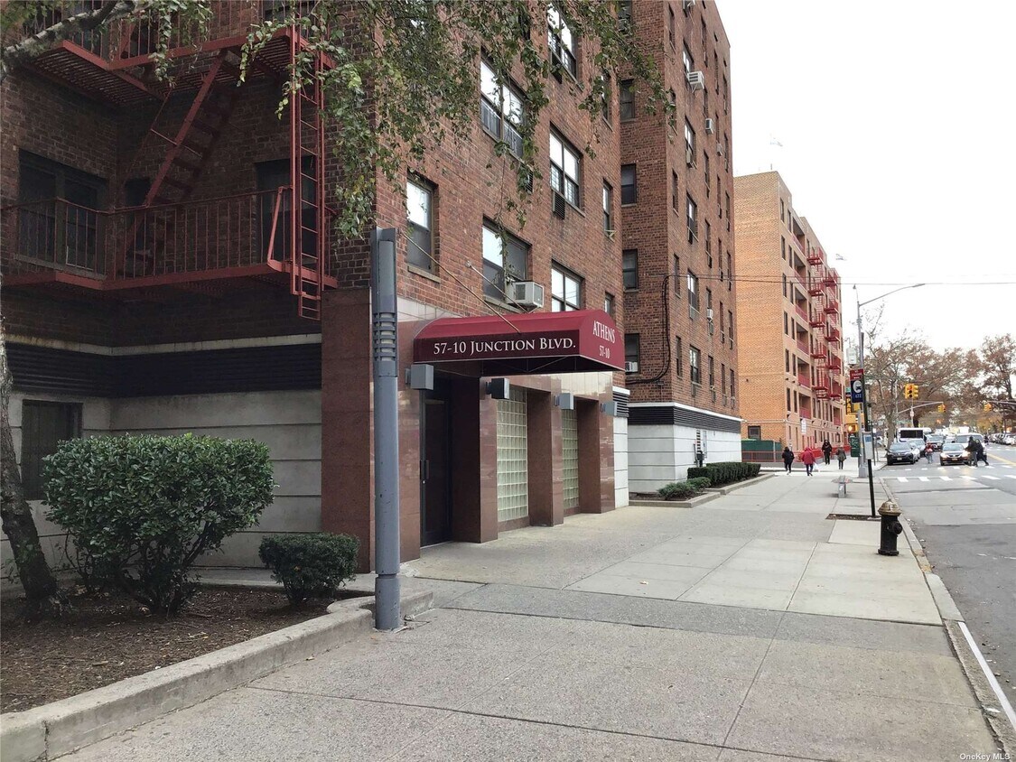 Primary Photo - 57-10 57th St
