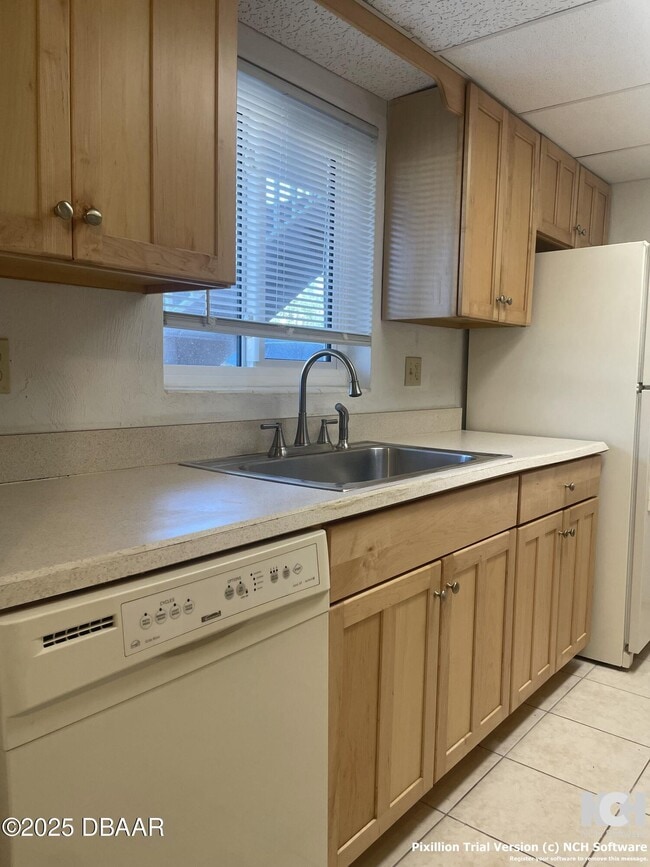 Foto del edificio - 144 S Halifax Ave