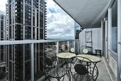 Photo du bâtiment - 4968-4968 Yonge St