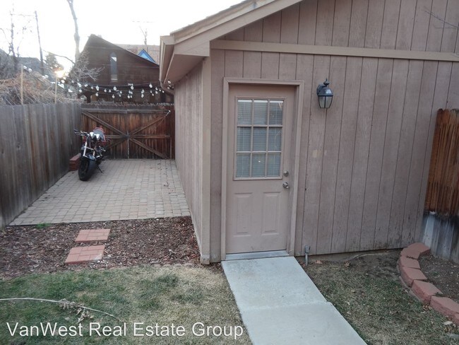 Building Photo - 2 br, 2 bath House - 3523 Quitman Street