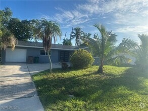 Building Photo - 703 Monterey Ave