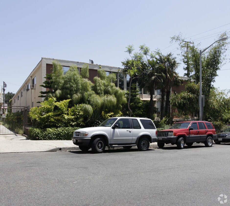 Foto del edificio - 1300 Laurel Ave