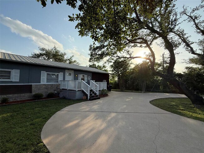 Foto del edificio - 10603 Thomaswood Ln