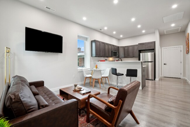 Foto del edificio - 1300 Porter St