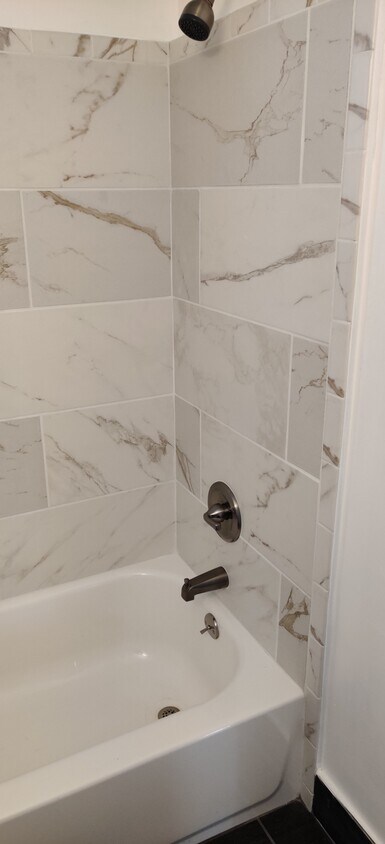 Foto principal - 705 E Bennett Ave