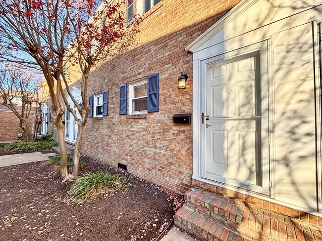 Gorgeous Condo in Willoughby Beach - Gorgeous Condo in Willoughby Beach