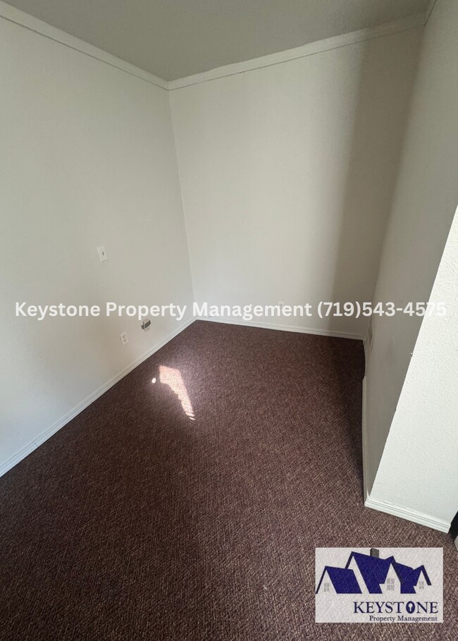 Foto del edificio - $550 Off Move In Special! Fresh Paint/New ...
