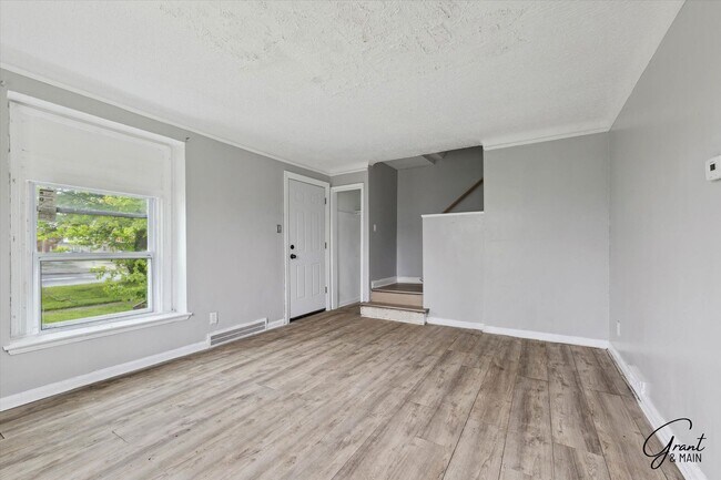 Foto del edificio - 18330/18332 Kelly Rd - Wise Man Investing LLC