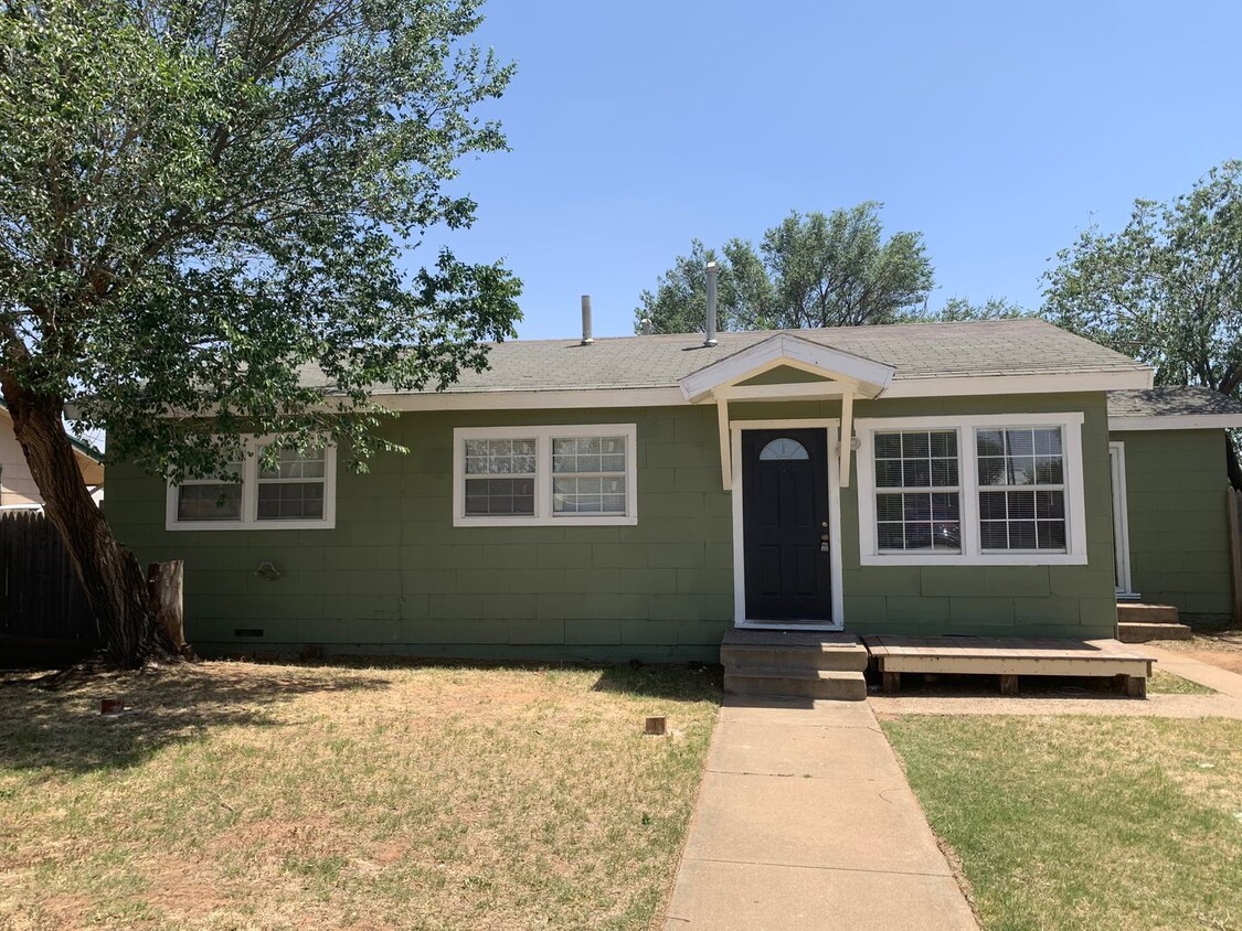 Primary Photo - North Lubbock Home Waiting for You!