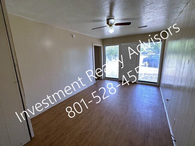 Foto del edificio - Shady View Apartments