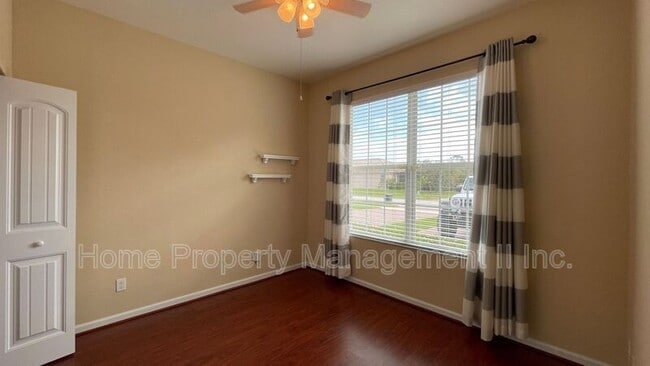 Building Photo - 4178 NW Burr Oak Ct
