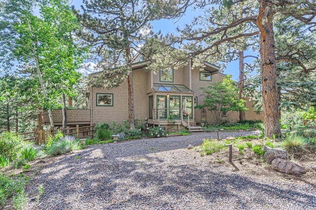 Building Photo - Private 4 BDR Boulder Canyon Home