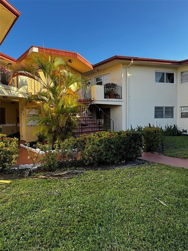 Foto del edificio - 1601 NE Miami Gardens Dr