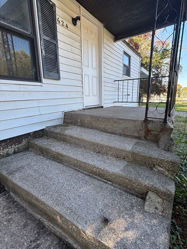 Foto del edificio - Cute 3bd 1ba home with great loft space!