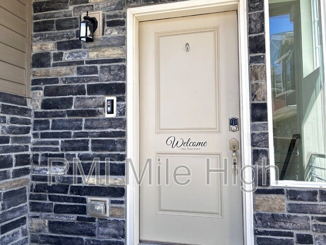 Foto del edificio - 8070 E 128th Pl