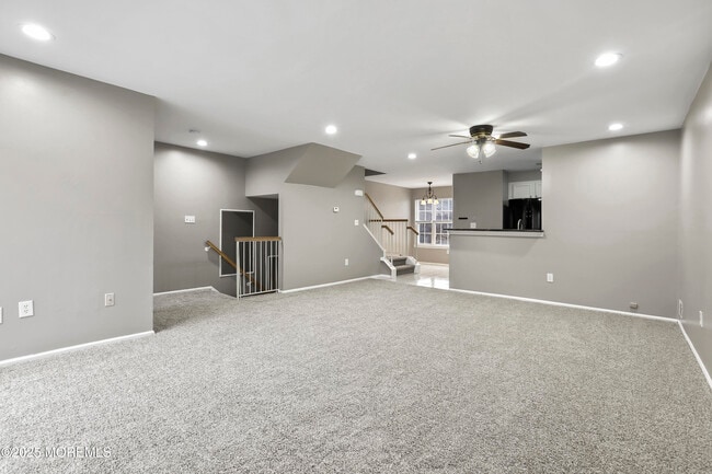 Building Photo - 1707 Ridgeview Ct