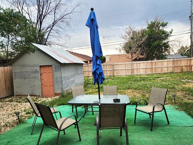 Photo - 3130 W Longfellow Pl House