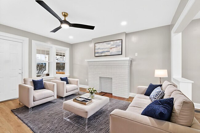 Building Photo - 1234 S Champion Ave