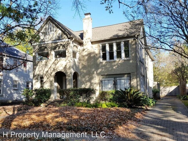 Building Photo - 1724 Sunset Blvd