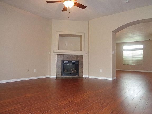 Building Photo - 1838 W Berkshire Ln