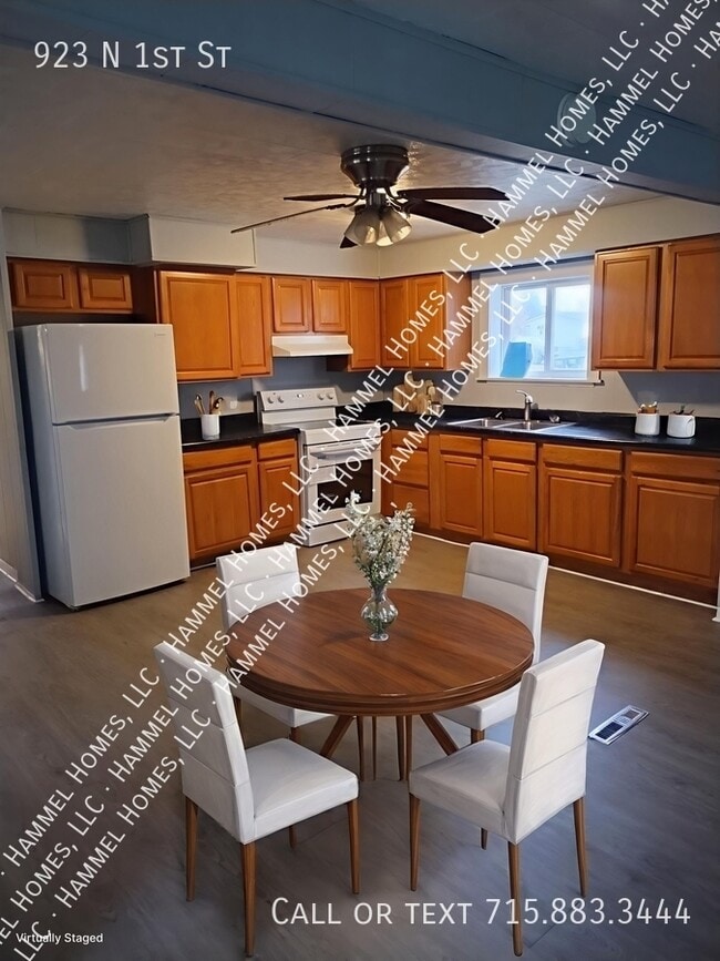 Building Photo - 923 N 1st St