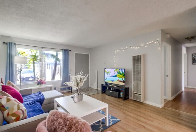 Foto del edificio - 1279 Granger St