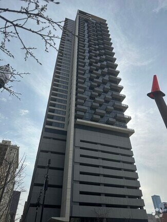Building Photo - 235 W Van Buren St