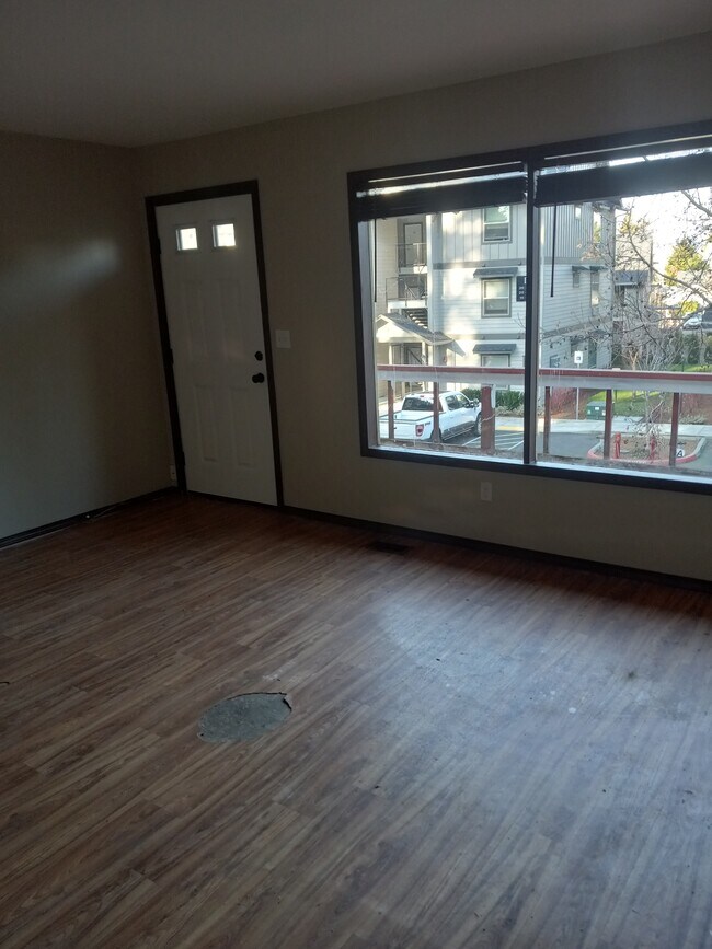 Building Photo - 2645 NE 205th Ave