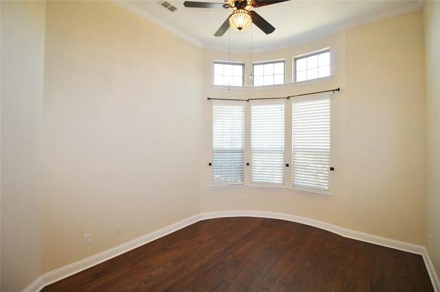 Foto del edificio - 1713 Fair Oaks Ln