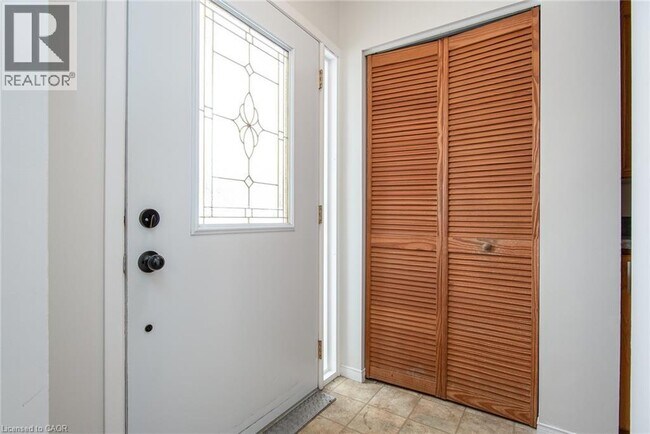 Building Photo - 60 Hahn Ave