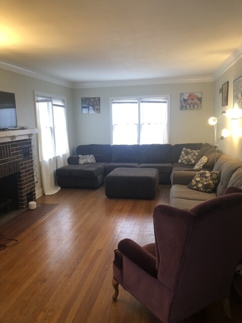 Building Photo - 644 23rd St N