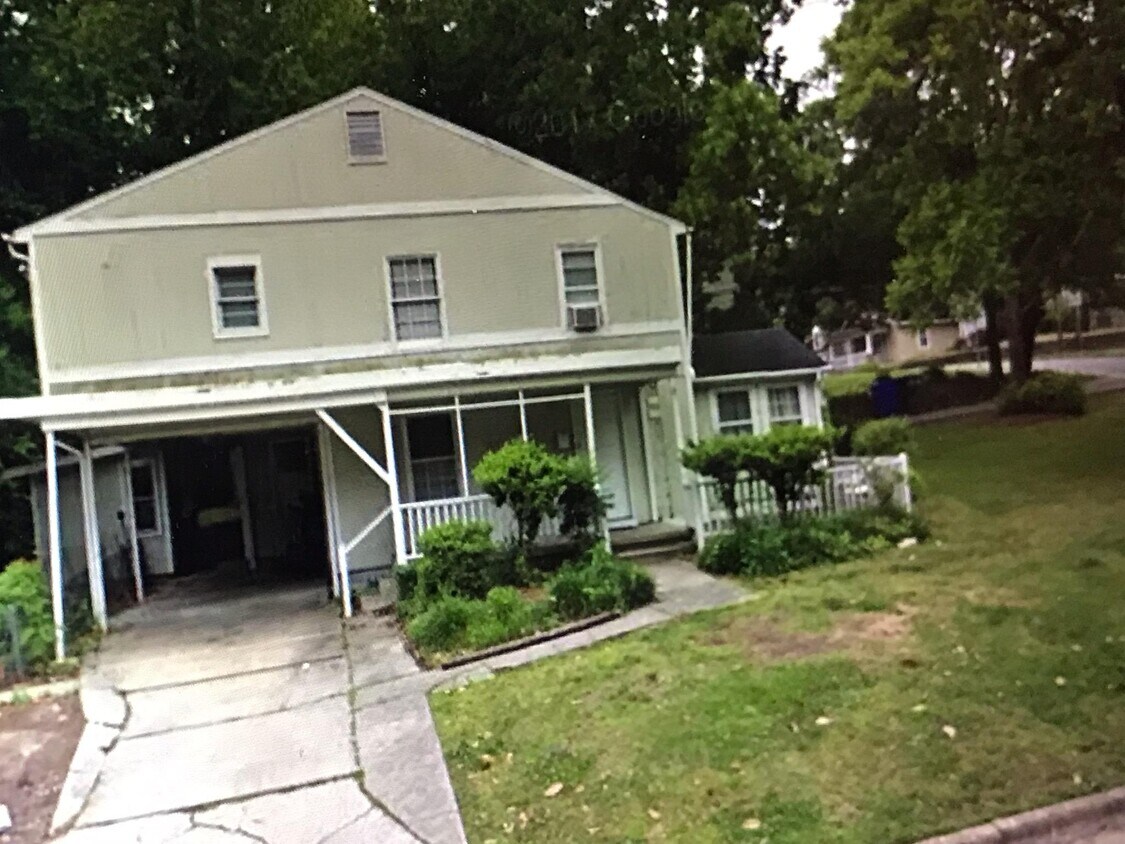 Foto principal - 700 E 1st St