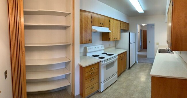Building Photo - 1151