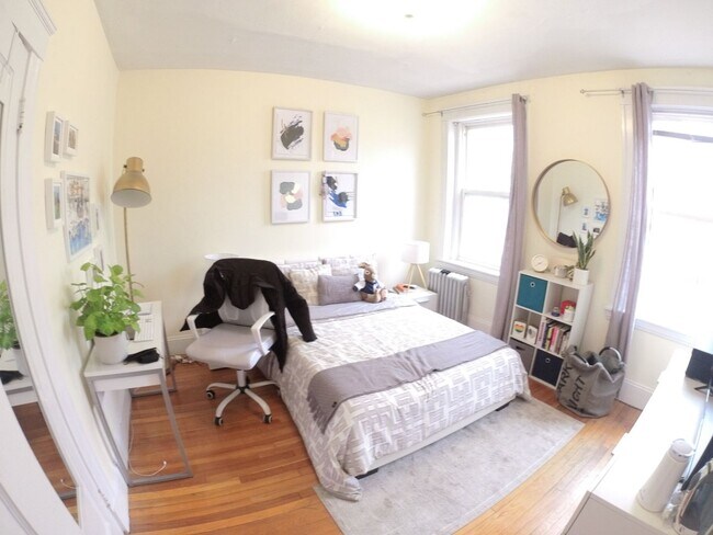 Foto del edificio - 3-Bed BU / Coolidge Corner