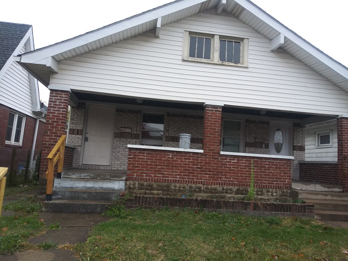 911 N Linwood Ave House Rental in Indianapolis, IN