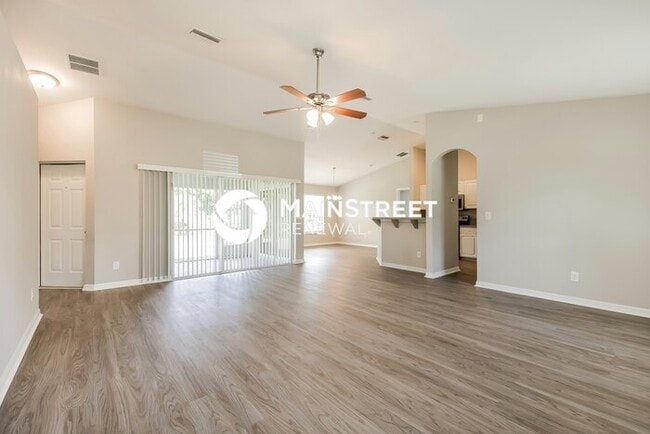 Building Photo - 3 Bedroom Pet-Friendly Home in North Port,...