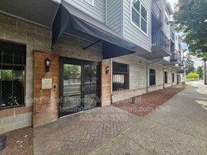 Building Photo - 20 SE 172nd Ave