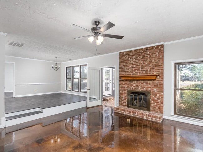 Foto del edificio - 753 Daphne Ln