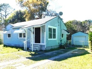 Building Photo - 1936 Lambert St