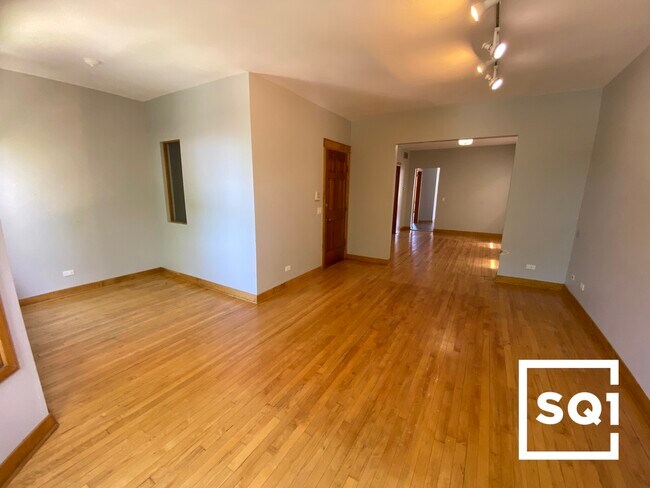 Foto del edificio - 3719 N Clifton Ave