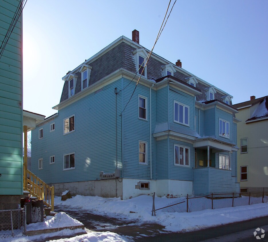 Building Photo - 57 Lyon St