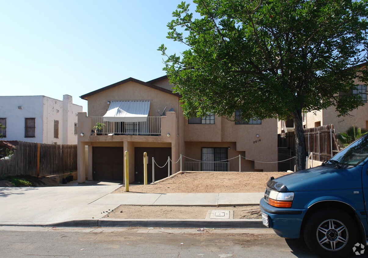 Building Photo - 2616-2620 Highland Ave