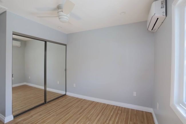 Photo - 13426 Benfield Ave House