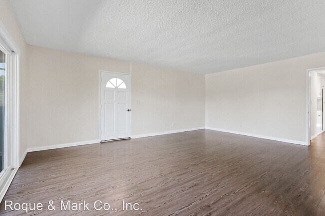 Foto del edificio - 3 br, 2 bath Apartment - 2665 31st Street ...