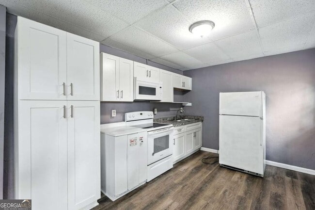 Building Photo - 1527 Langston Ave SW